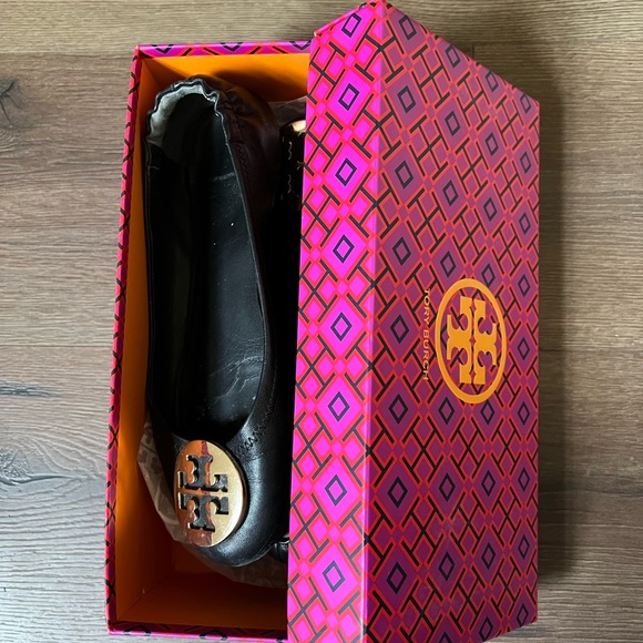 Tory Burch Minnie Flat - Picture 3 of 3
